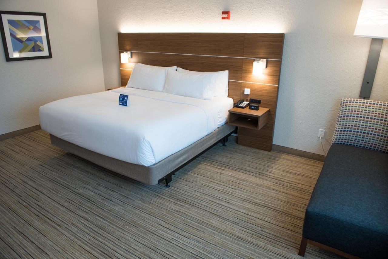 Holiday Inn Express & Suites - Merrillville By Ihg Zewnętrze zdjęcie