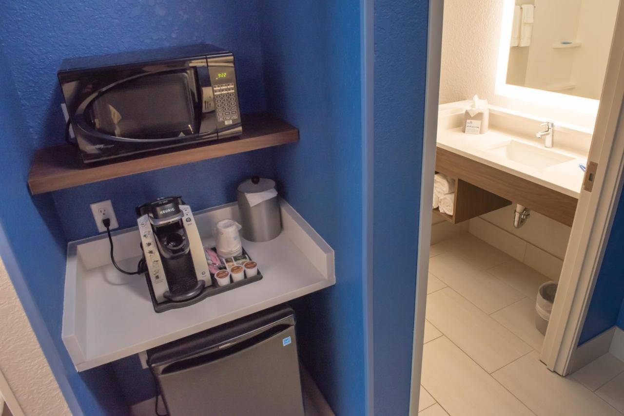 Holiday Inn Express & Suites - Merrillville By Ihg Zewnętrze zdjęcie