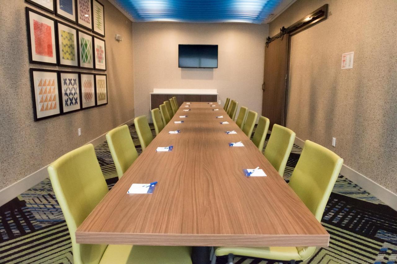 Holiday Inn Express & Suites - Merrillville By Ihg Zewnętrze zdjęcie