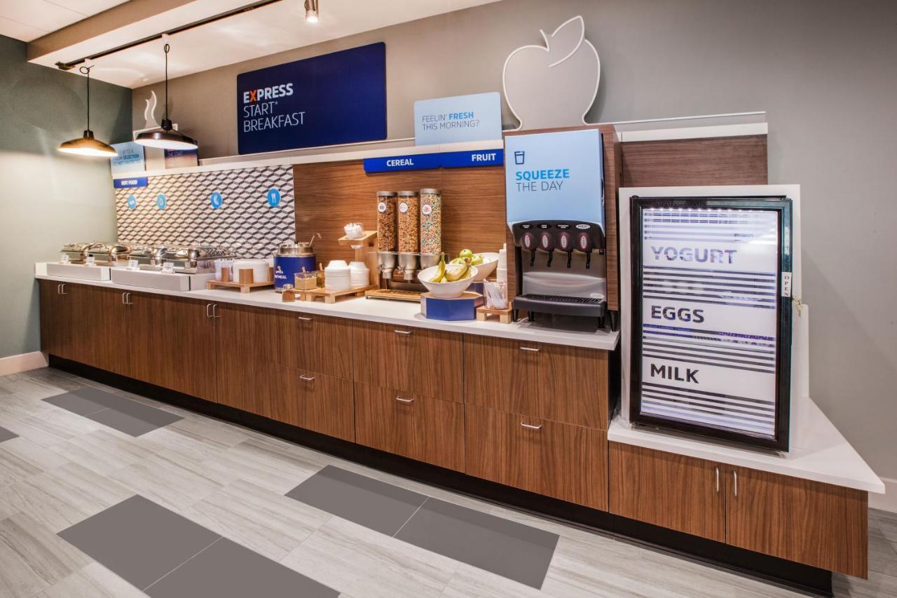 Holiday Inn Express & Suites - Merrillville By Ihg Zewnętrze zdjęcie
